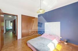 6 Bedroom House Floor for Annual Rental 6 Bedroom House Floor for Annual Rental