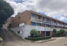 5 bedroom villa for rent in condominium with pool