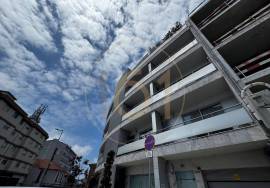4 bedroom duplex apartment with 2 terraces and balconies 4 bedroom duplex apartment with 2 terraces and balconies