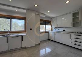 4 bedroom duplex apartment with 2 terraces and balconies 4 bedroom duplex apartment with 2 terraces and balconies