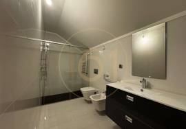 4 bedroom duplex apartment with 2 terraces and balconies 4 bedroom duplex apartment with 2 terraces and balconies