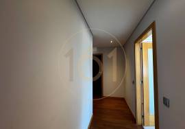 4 bedroom duplex apartment with 2 terraces and balconies 4 bedroom duplex apartment with 2 terraces and balconies