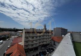 4 bedroom duplex apartment with 2 terraces and balconies 4 bedroom duplex apartment with 2 terraces and balconies