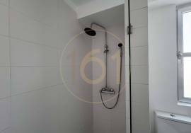3 bedroom apartment with balcony, for rent, in Porto 3 bedroom apartment with balcony, for rent, in Porto
