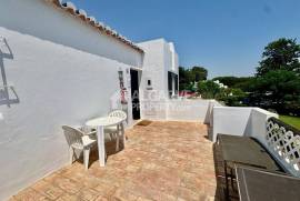 Corner 1-Bedroom Apartment in Balaia Golf Village Albufeira with Pool Views Corner 1-Bedroom Apartment in Balaia Golf Village Albufeira with Pool Views