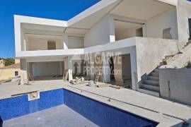 Contemporary 5 Bedroom Luxury Villa with Private Pool and 4 Car Garage in Almancil Algarve Contemporary 5 Bedroom Luxury Villa with Private Pool and 4 Car Garage in Almancil Algarve