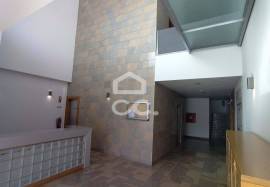 Office - with 69m2 of area, parking in the basement in an area of good access. Office - with 69m2 of area, parking in the basement in an area of good access.