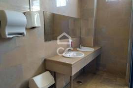 Office - with 69m2 of area, parking in the basement in an area of good access. Office - with 69m2 of area, parking in the basement in an area of good access.