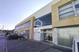 Office - with 69m2 of area, parking in the basement in an area of good access. Office - with 69m2 of area, parking in the basement in an area of good access.