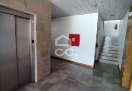 Office - with 69m2 of area, parking in the basement in an area of good access. Office - with 69m2 of area, parking in the basement in an area of good access.