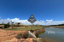 Town houses on Golf course, walking distance to the beach