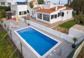 Tavira- single-storey 3-bedroom villa with pool and garage
