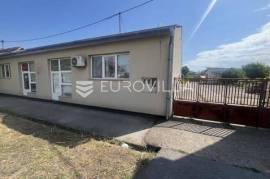 Kruševica, business building with large plot and strategic location Kruševica, business building with large plot and strategic location