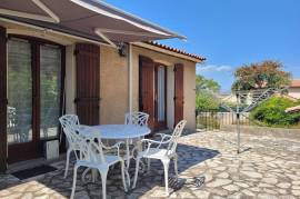 Large House With 125 M2 Of Living Space On 1010 M2 Of Land With A Swimming Pool And A Separate 38 M2 Flat. Large House With 125 M2 Of Living Space On 1010 M2 Of Land With A Swimming Pool And A Separate 38 M2 Flat.