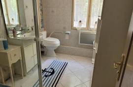 A Lovely Property Comprising Two Dwellings With Living Areas Of 160 M2 And 65 M2, A 28 M2 Studio Flat And 2,552 M2 Of Land With A Swimming Pool. A Lovely Property Comprising Two Dwellings With Living Areas Of 160 M2 And 65 M2, A 28 M2 Studio Flat And 2,552 M2 Of Land With A Swimming Pool.