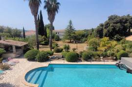 A Lovely Property Comprising Two Dwellings With Living Areas Of 160 M2 And 65 M2, A 28 M2 Studio Flat And 2,552 M2 Of Land With A Swimming Pool. A Lovely Property Comprising Two Dwellings With Living Areas Of 160 M2 And 65 M2, A 28 M2 Studio Flat And 2,552 M2 Of Land With A Swimming Pool.