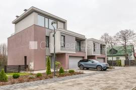 Detached house for rent in Riga, 288.00m2