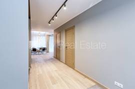 Detached house for rent in Riga, 288.00m2