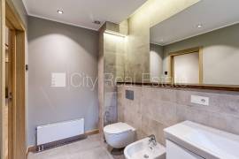 Detached house for rent in Riga, 288.00m2
