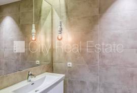Detached house for rent in Riga, 288.00m2