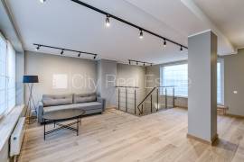 Detached house for rent in Riga, 288.00m2