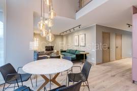 Detached house for rent in Riga, 288.00m2