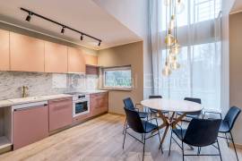 Detached house for rent in Riga, 288.00m2