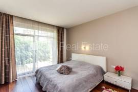 Apartment for rent in Riga, 209.00m2 Apartment for rent in Riga, 209.00m2