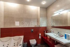 Apartment for rent in Riga, 209.00m2 Apartment for rent in Riga, 209.00m2