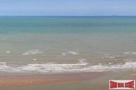 Large Studio Available in High Rise near Jomtien Beach