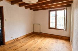 5 room, 130m2 Stone house for sale in Palaja - 115 000 € * 5 room, 130m2 Stone house for sale in Palaja - 115 000 € *