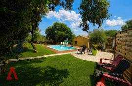 5 room, 120m2 House for sale in Caussiniojouls - 359 000 € *