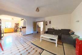 9 room, 160m2 Villa for sale in Pezenas - 375 000 € * 9 room, 160m2 Villa for sale in Pezenas - 375 000 € *
