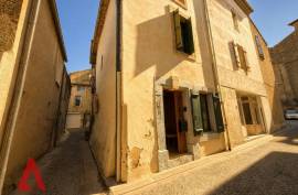 4 room, 88m2 Village house for sale in Puissalicon - 150 000 € *