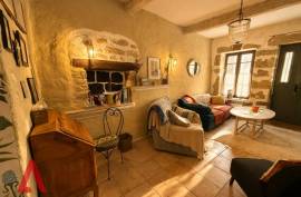 4 room, 88m2 Village house for sale in Puissalicon - 150 000 € * 4 room, 88m2 Village house for sale in Puissalicon - 150 000 € *
