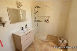 7 room, 230m2 Townhouse for sale in Roujan - 229 000 € *