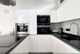 listing listing