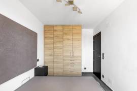 listing listing