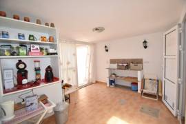 FANTASTISCHE VILLA MET 3 SLAAPKAMERS, ZWEMBAD EN ZOMERKEUKEN IN CIUDAD QUESADA