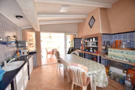 FANTASTISCHE VILLA MET 3 SLAAPKAMERS, ZWEMBAD EN ZOMERKEUKEN IN CIUDAD QUESADA