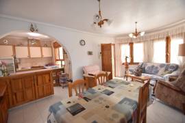 FANTASTISCHE VILLA MET 3 SLAAPKAMERS, ZWEMBAD EN ZOMERKEUKEN IN CIUDAD QUESADA