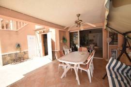 FANTASTISCHE VILLA MET 3 SLAAPKAMERS, ZWEMBAD EN ZOMERKEUKEN IN CIUDAD QUESADA