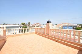 FANTASTISCHE VILLA MET 3 SLAAPKAMERS, ZWEMBAD EN ZOMERKEUKEN IN CIUDAD QUESADA