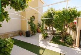 listing listing