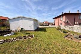Plot with Temporary Living Unit & Building Permit | Poroy – 15 min to Sunny Beach