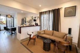 Charming 2-bedroom ground-floor apartment with office and private garden in Haute Rive – Mauritius