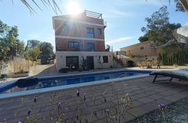 listing listing