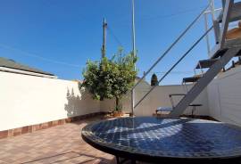 listing listing