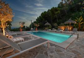 listing listing
