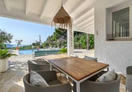 listing listing